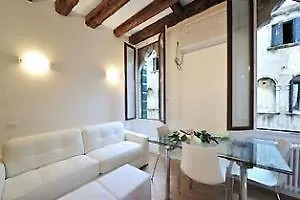 Ca Dei Botteri 1 * البندقية